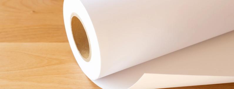 マット紙とは？コート紙や普通紙などとの違いと特徴、向いている印刷物を解説